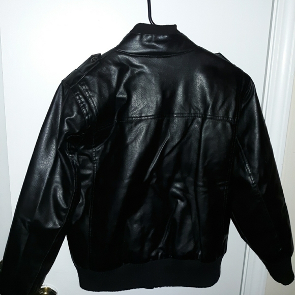 Boy's Rocawear Jacket - Picture 3 of 3